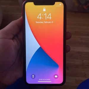 IPHONE 11 red